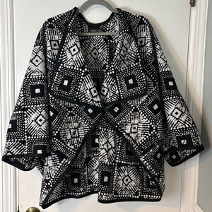 IF UDARE ARTS art to wear one size black & white artsy cotton print cocoon jacke